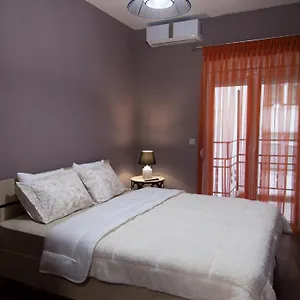 https://apt-casa-georgina.hotelschalkidiki.net